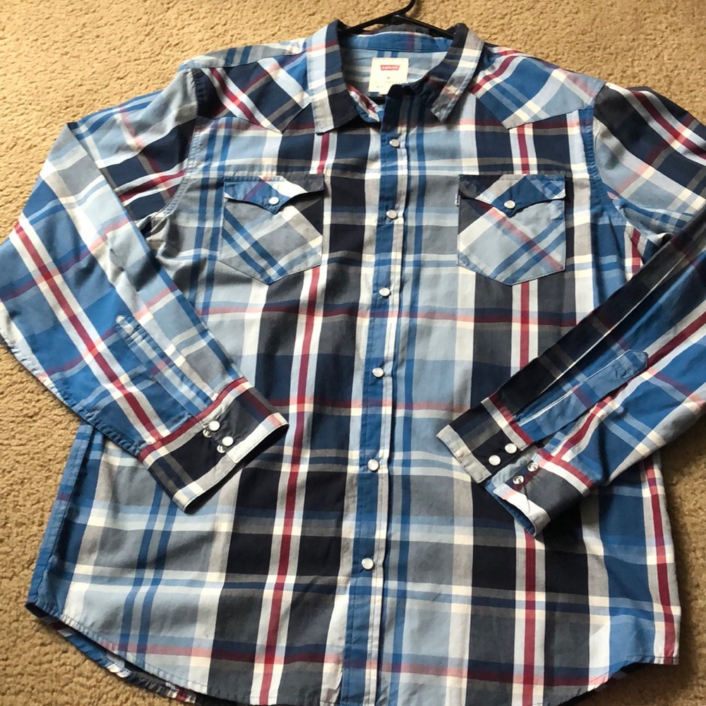 Men’s Levi’s Plaid Shirt